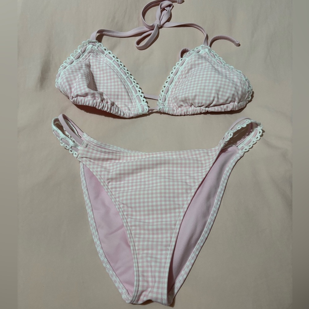 Hollister Triangle Coquette Bikini 🌸💓💕